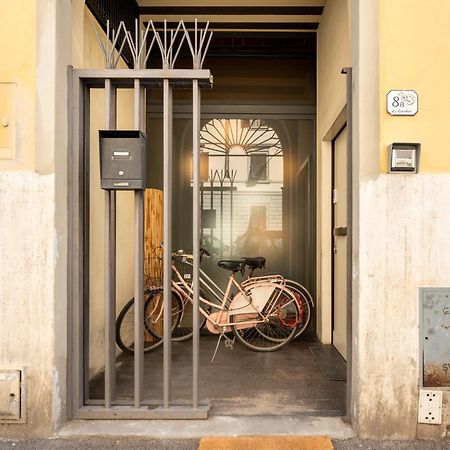 Via Cimabue 8B - Florence Charming Apartments - Metropolitan Loft In Florence - 20 Minute Walk To City Center - Excellent Base For Exploring - Less Than 5 Minute Walk To The Supermarket - Amazing Bakery On The Corner Esterno foto