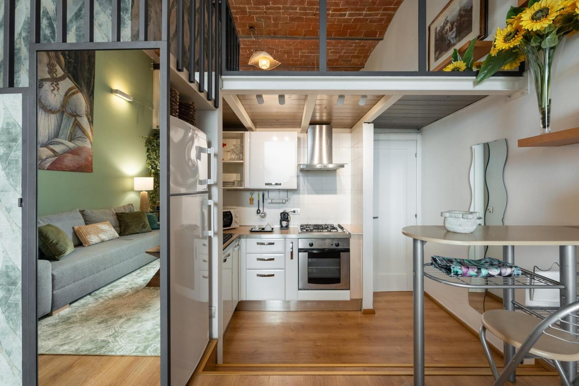 Via Cimabue 8B - Florence Charming Apartments - Metropolitan Loft In Florence - 20 Minute Walk To City Center - Excellent Base For Exploring - Less Than 5 Minute Walk To The Supermarket - Amazing Bakery On The Corner Esterno foto